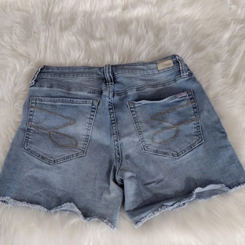 Seven 7 Women's Weekend Shorts Size 6 - Picture 2 of 4